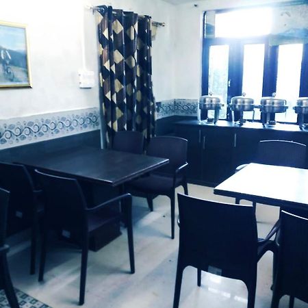 Hotel Holiday Dalhousie - Near Ghandhi Chowk Mall Road 外观 照片