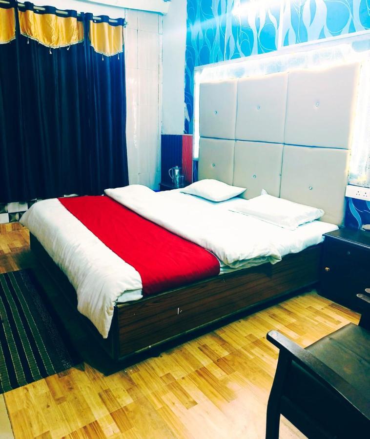 Hotel Holiday Dalhousie - Near Ghandhi Chowk Mall Road 外观 照片