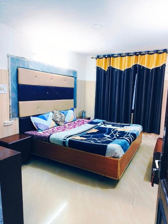 Hotel Holiday Dalhousie - Near Ghandhi Chowk Mall Road 外观 照片